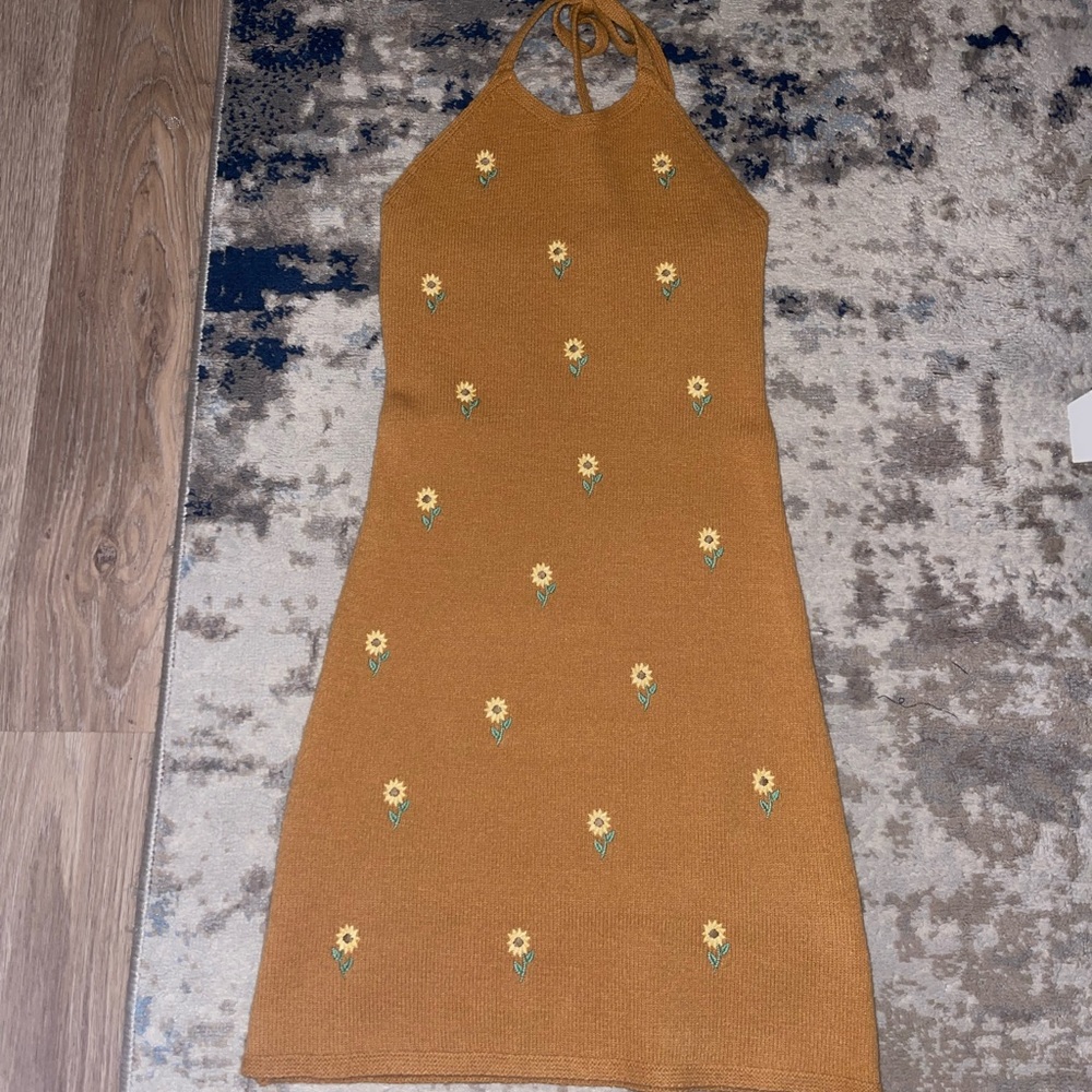 Le Lis Sunflower High Neck Mini Dress- Never been worn